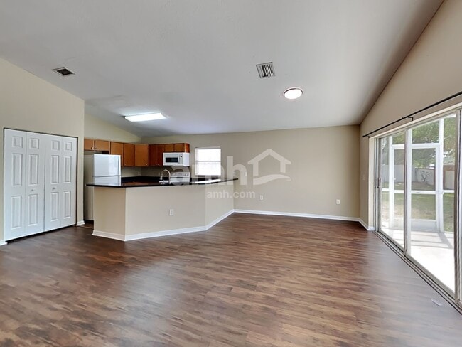 Photo - 7011 Silverwood Dr