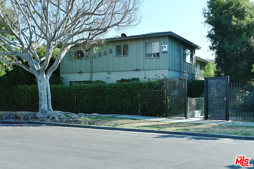 Photo - 1868 10th St