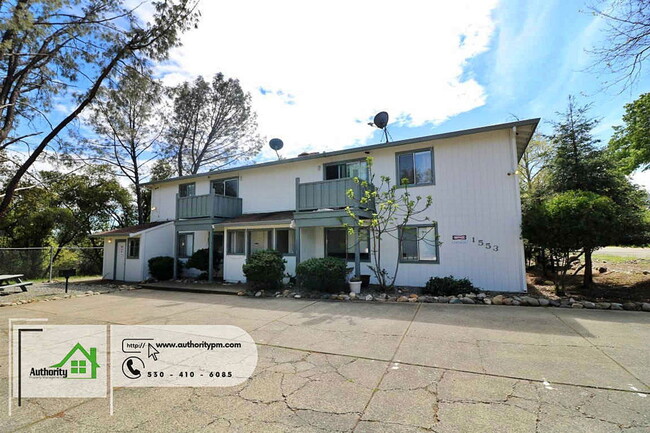 Building Photo - 1553 Bramble Pl Unit 1