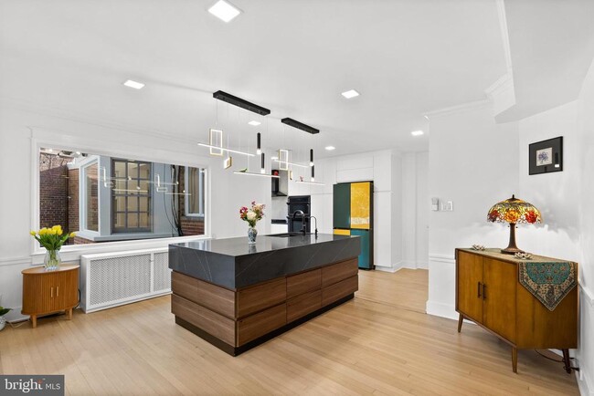 Photo - 4400 Q St NW