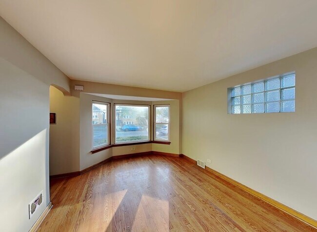 Photo - 3545 Wesley Ave