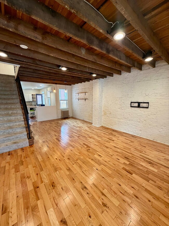 Photo - 512 E Fulton St