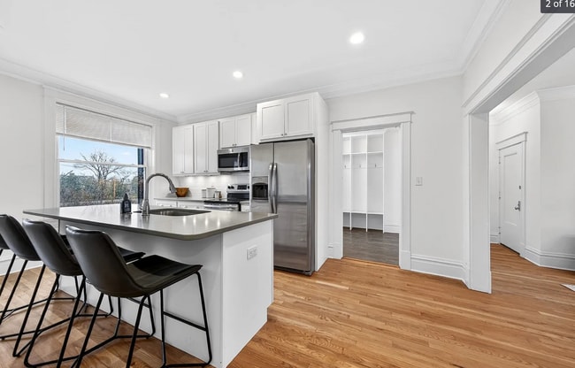 Building Photo - Amazing Washington University / Barnes Hospital Housing Unit 1