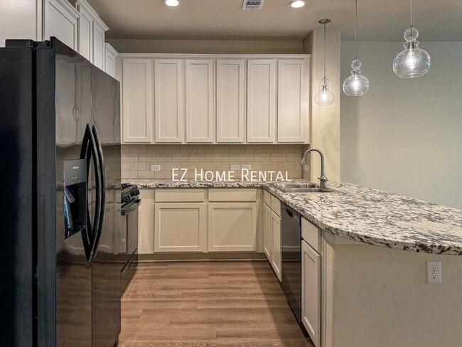 Photo - 5541 Evanston Ln