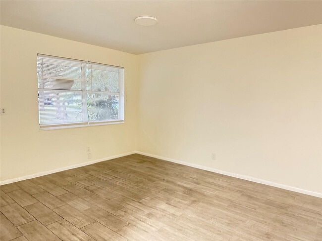 Photo - 9460 SW 52nd St