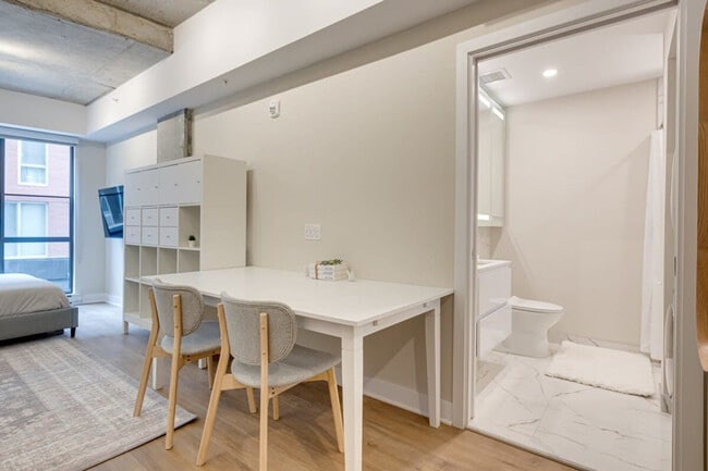 Photo - 742 Rue William Unité SI FL2-ID1254781P