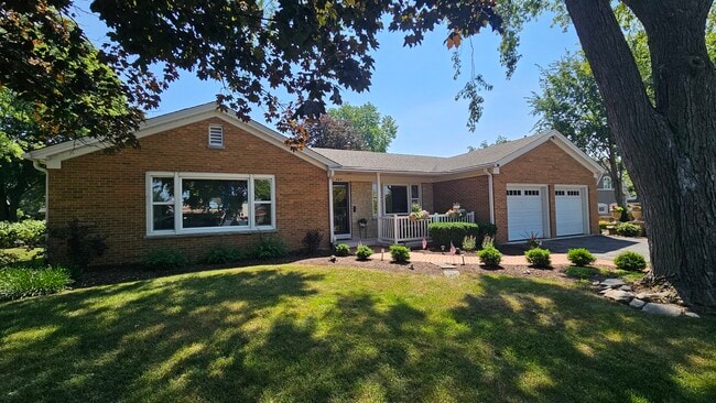 Photo - 304 S Loomis St House