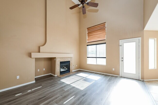 Photo - 7648 Lookout Hill St