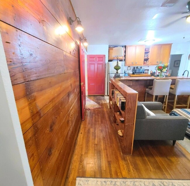 Photo - 1425 Munger St