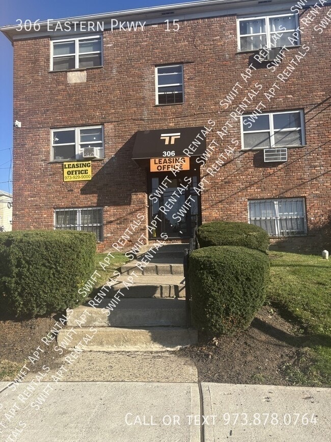 Building Photo - 306 Eastern Pkwy Unit 15