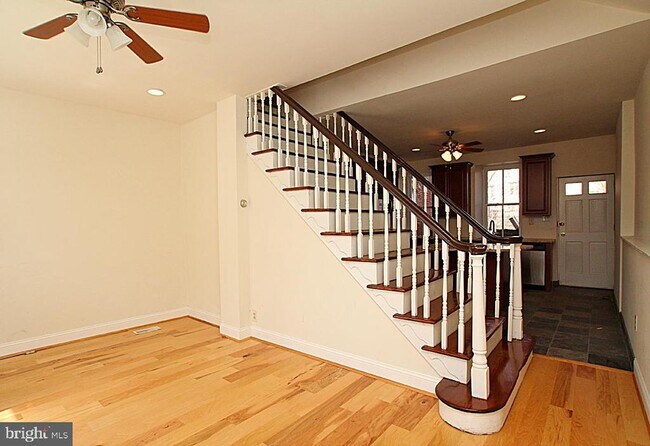 Photo - 4713 Umbria St