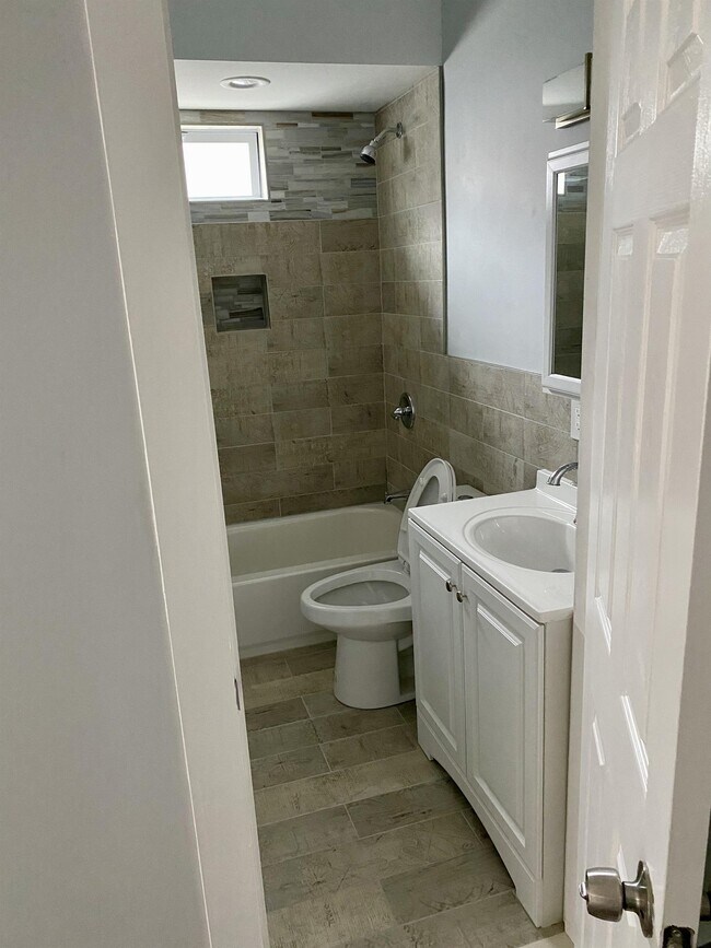 Photo - 5112 Hazel Ave Unit 3rd Floor