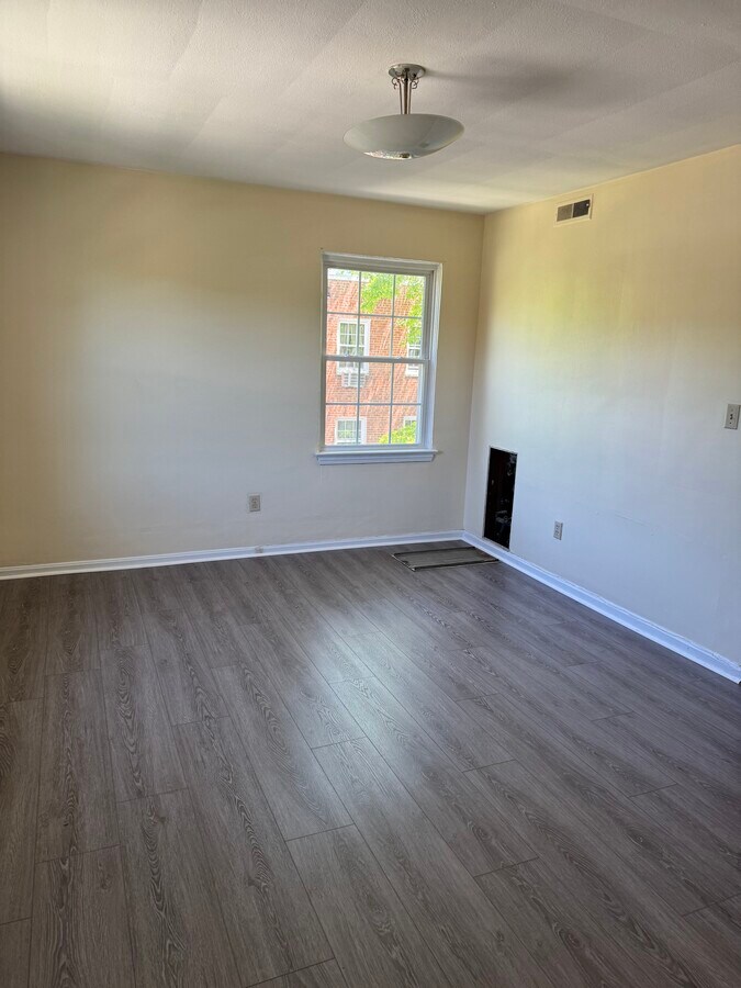 Photo - 19436 Van Aken Blvd Unit 307