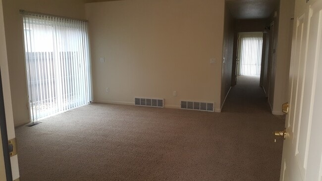 925 S Meadow Ct Unit 1