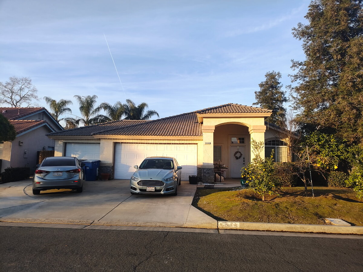 Photo - 5584 W Chennault Ave