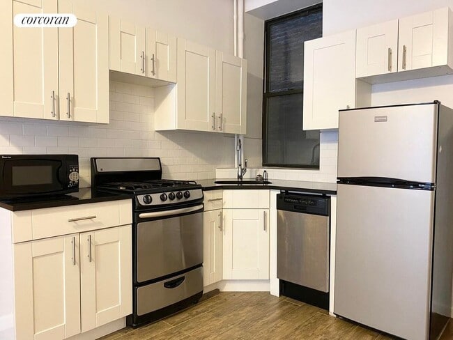 Photo - 420 St Nicholas Ave