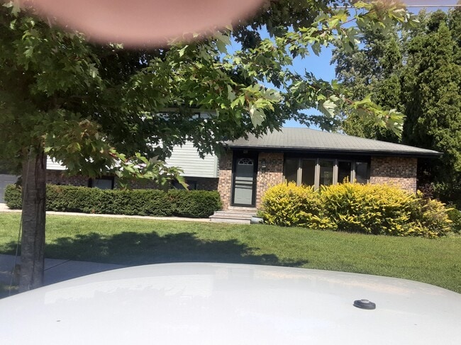 Building Photo - 6420 179th St Rental