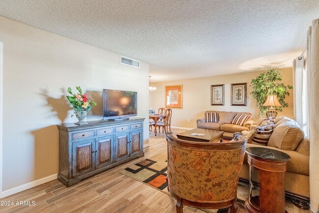 Photo - 10719 W Camelot Cir