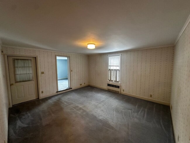 Building Photo - 255 Market St Unit 255 Market St Upstairs Amsterdam NY 12010