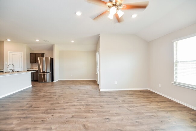 3012 Dexter Ct