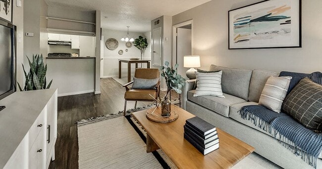 River Oaks Apartments