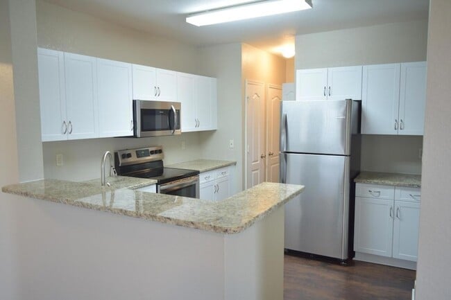 Photo - 104 SW Peacock Blvd Unit 3-202