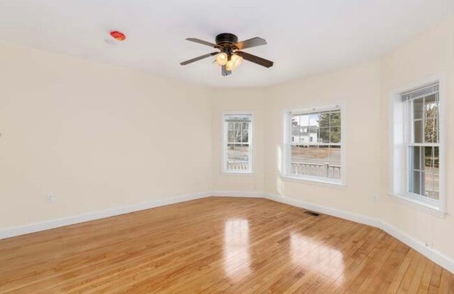 Photo - 329 N Franklin St Unit #1 Apartment