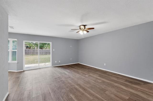 Photo - 5717 Macrae St