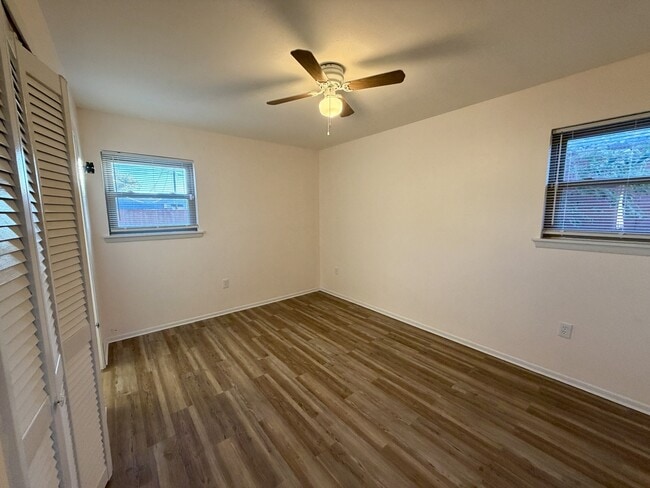 Photo - 4107 Muir St