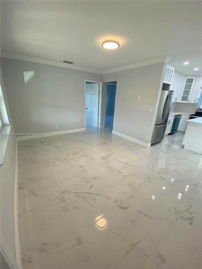 Building Photo - 280 NE 43rd Ct Rental
