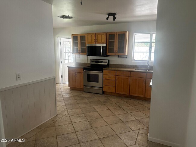 Photo - 4238 E Pinchot Ave