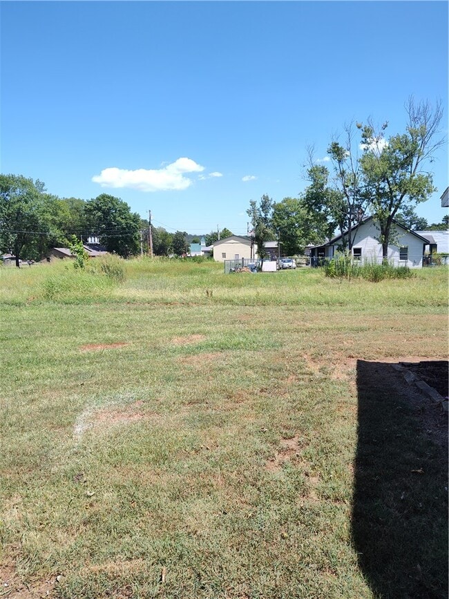 Photo - 102 Carrigan Rd