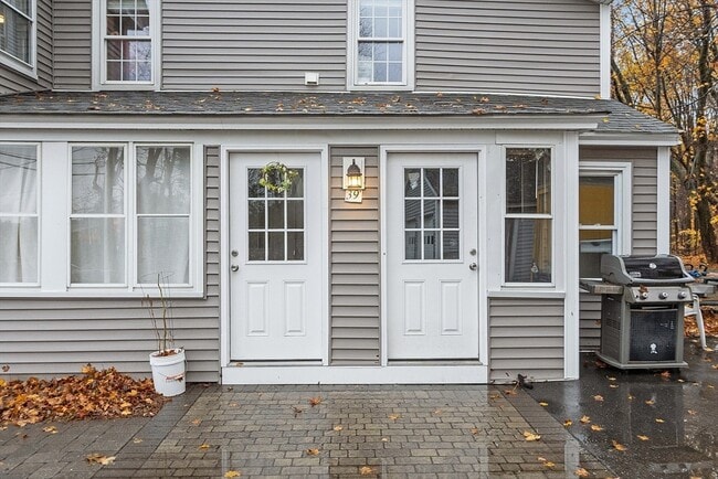 Photo - 39 Park St Townhome