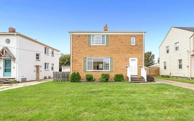 Photo - 3340 W 210th St