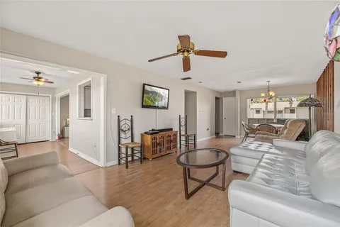 Photo - 416 Windrush Bay Dr