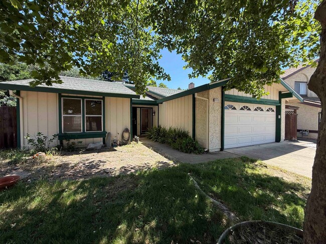 Building Photo - Great 3 Bedroom 2 Bath Home in Rancho Cordova