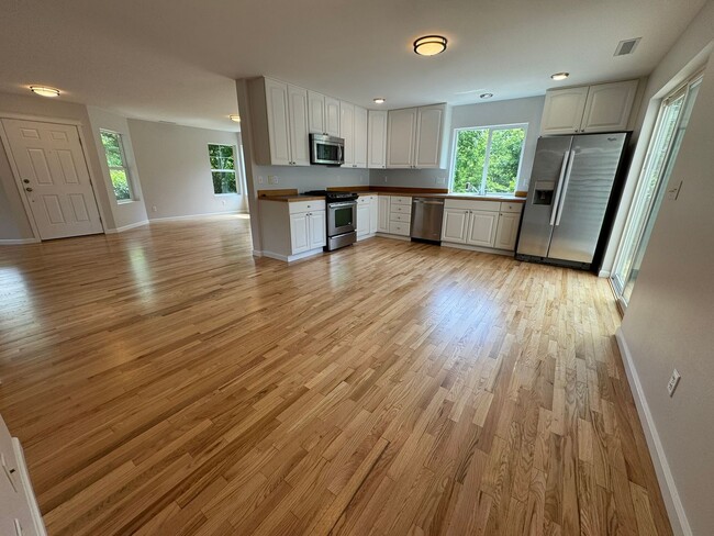 Photo - 7431 Fairway Ave SE