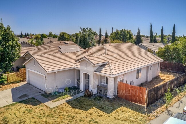 Photo - Welcome Home | 4-bedroom, 2-bathroom home nestled in the desirable Foskett Ranch area!