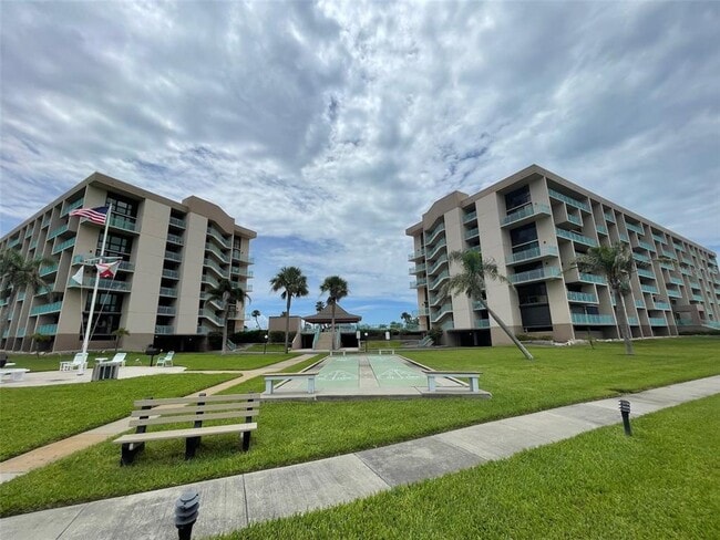 Photo - 1 Key Capri Unit 104W