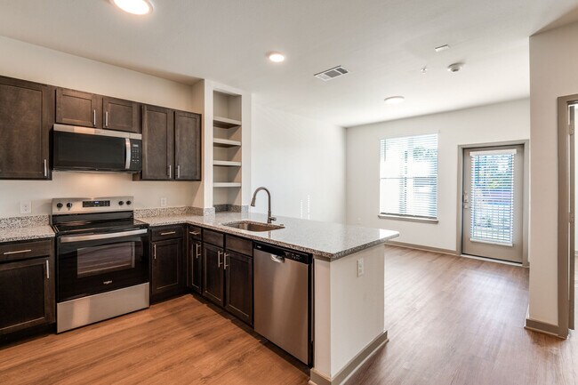 Photo - Parmore Plano