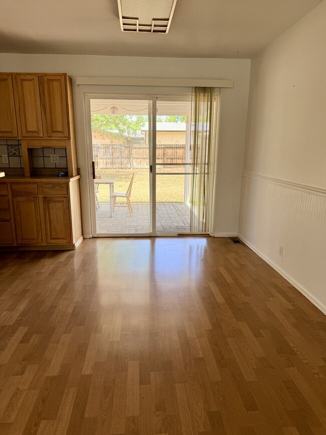 Photo - 1208 Hermosa Ave
