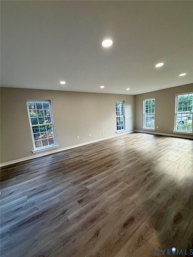 Photo - 1124 Lovey Ln