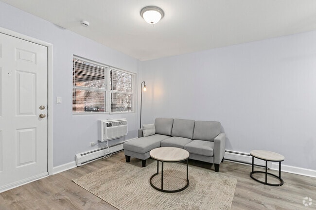 Building Photo - 4613 N Beacon St Unit 4612-1C Rental