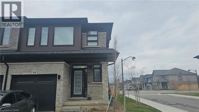 Photo - 461 Blackburn Dr