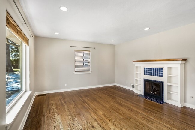 Photo - Charming Westside Cottage in a Premier Location