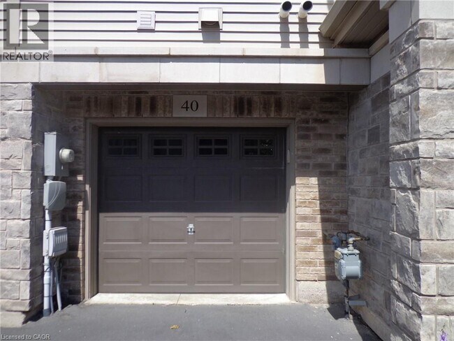 Photo - 541 Winston Rd