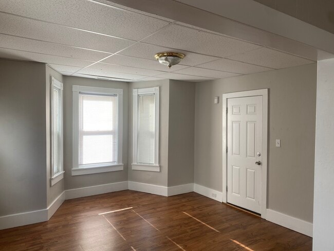 Building Photo - 16 Boardman St Unit 1