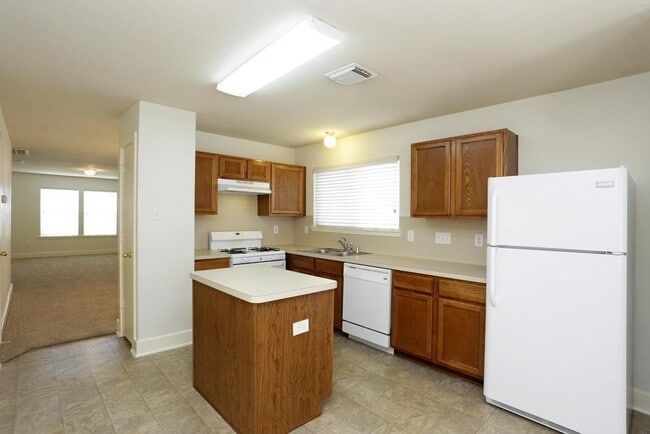 Photo - 11915 Sanspereil Dr Casa