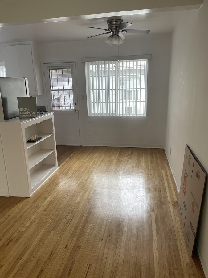 Photo - 7008 Flight Ave Unidad 7008 flight ave