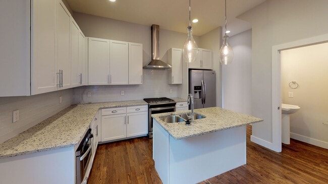 Photo - Beautiful 4 Bedroom East Nashville Duplex!